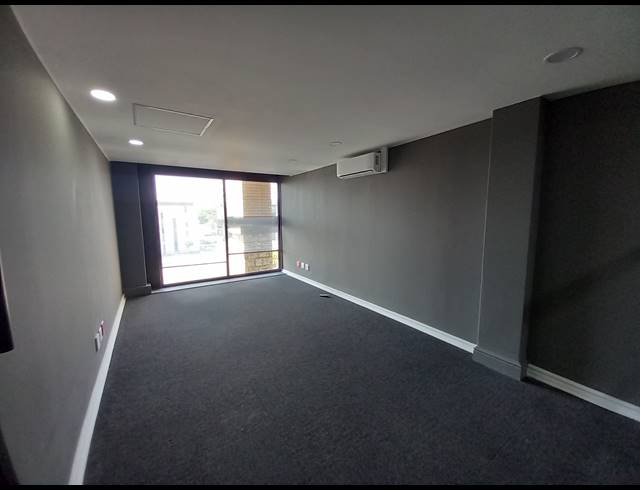 419M² OFFICE TO LET IN BRYANSTON